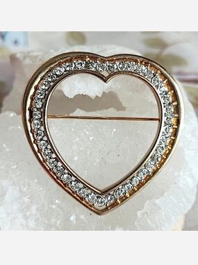 Vintage Pave Set Clear Rhinestone Heart Brooch Pin Gold Tone Valentine's Day EUC